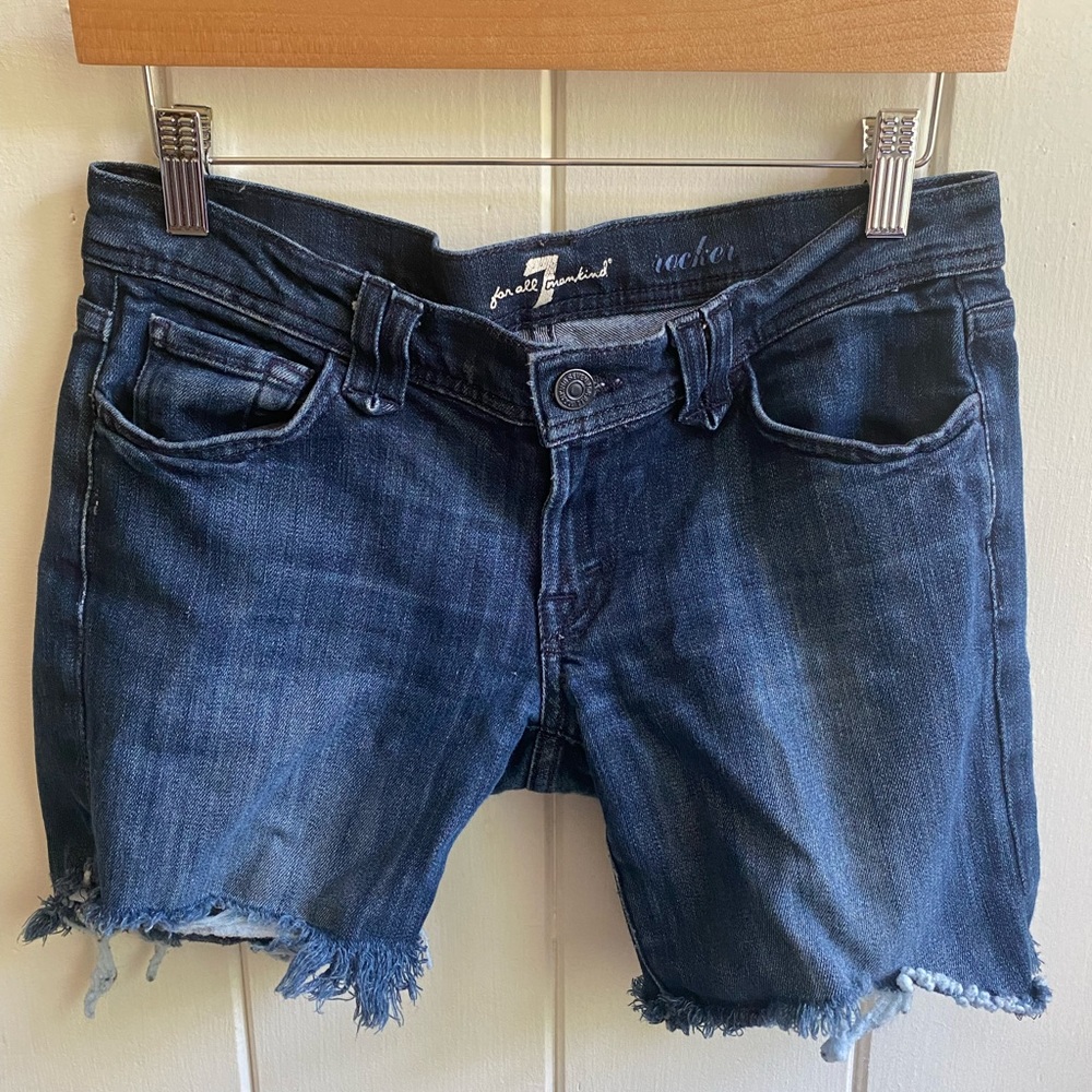 Cut off shorts